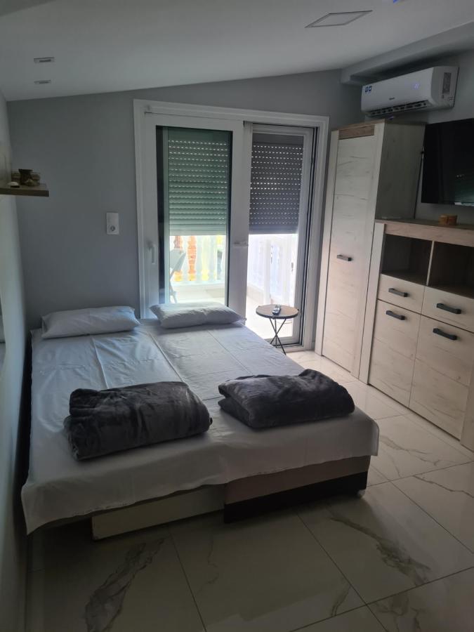 Apartments Nera Paralia-Apartment With Sea View Εξωτερικό φωτογραφία