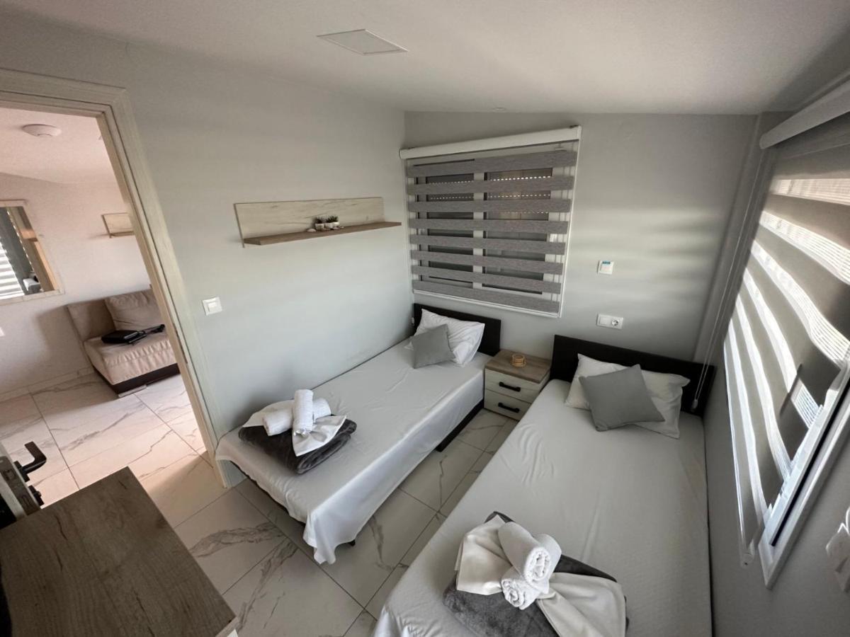 Apartments Nera Paralia-Apartment With Sea View Εξωτερικό φωτογραφία